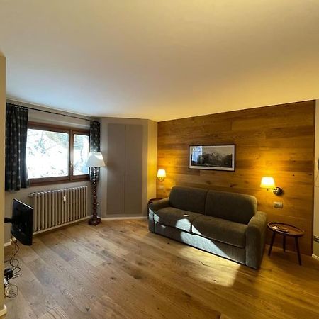 Apartamento Raffinato Ed Accogliente Monolocale Di Montagna Breuil-Cervinia Exterior foto